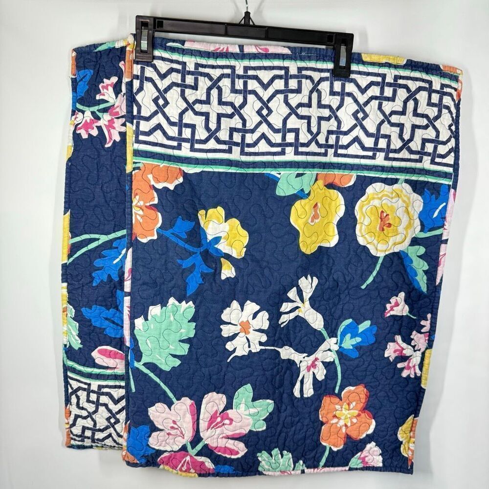 Vera Bradley Maybe Navy Quilt two piece set pillow shams 20x26"